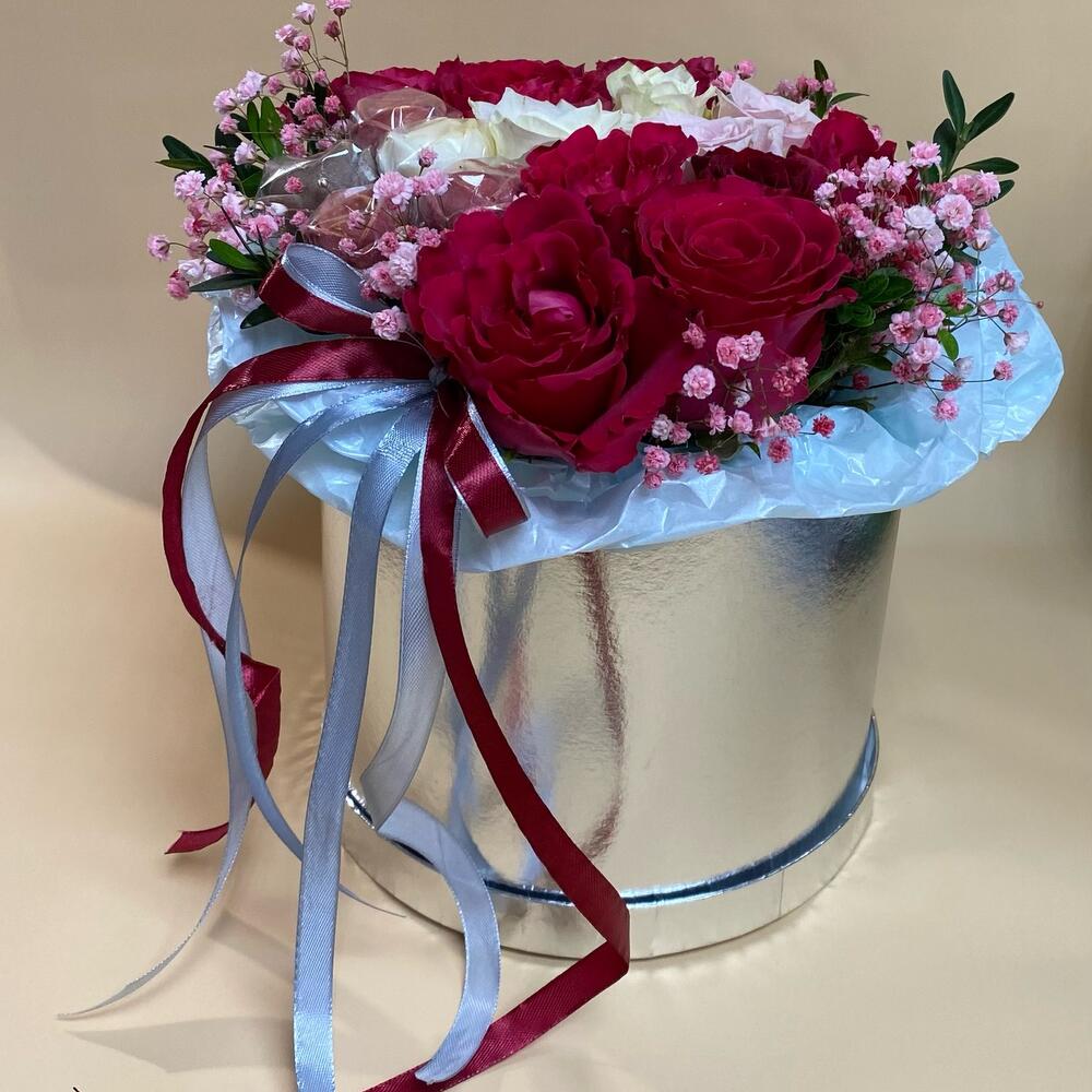 Цветы в коробке «Сладкая жизнь» Цветы в коробке «Сладкая жизнь»