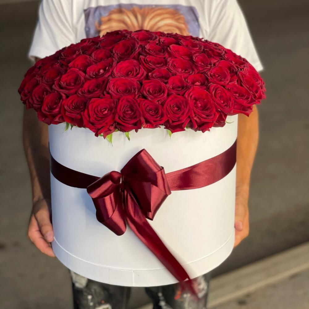 Цветы в коробке