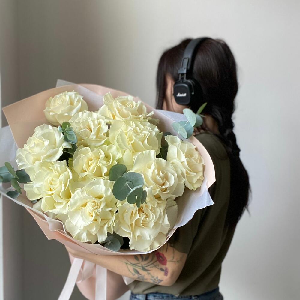 11 вывернутых роз