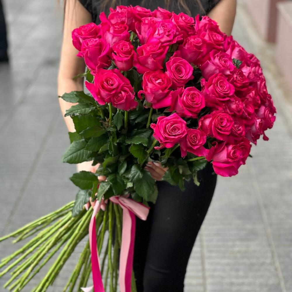 51 розовая роза