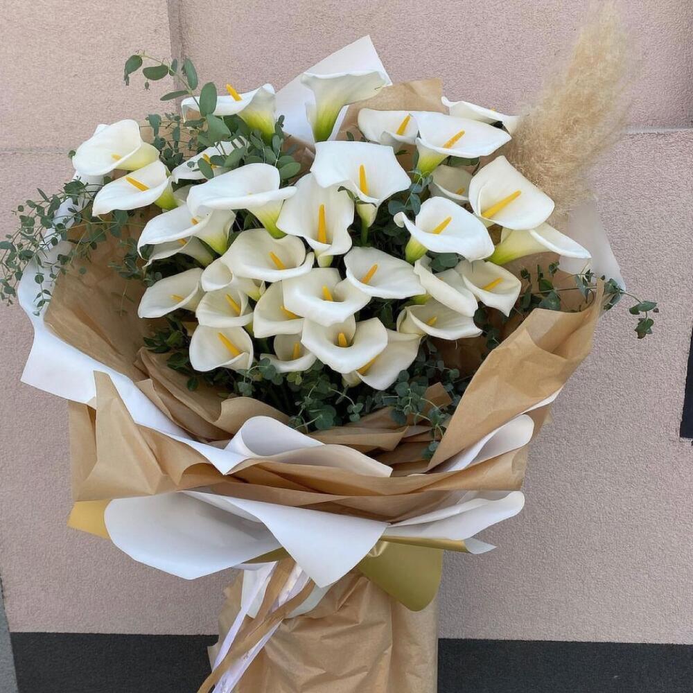 Букет из калл «Совершенство» Букет из калл «Совершенство»